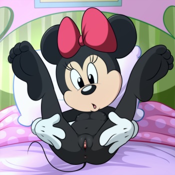 Minnie Mouse cover