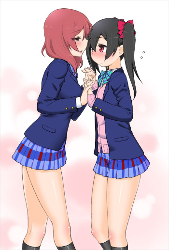 [CELTRANCE (Kogaku Kazuya)] Maki-chan ga Hajimete Nico-chan to Ecchi suru Hon (Les Ban) (Love Live!) [English] cover